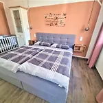 בית נופש Pferdeglueck Pappenheimer Oettingen in Bayern
